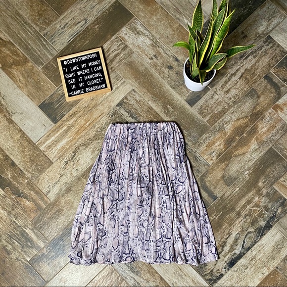 Snake Skin Midi Pleated Skirt - Picture 2 of 8